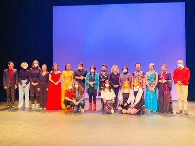 東方雅韻傳友誼 中法藝術(shù)交流協(xié)會(huì)藝術(shù)團(tuán)拉羅謝爾大學(xué)演出盡顯中國風(fēng)